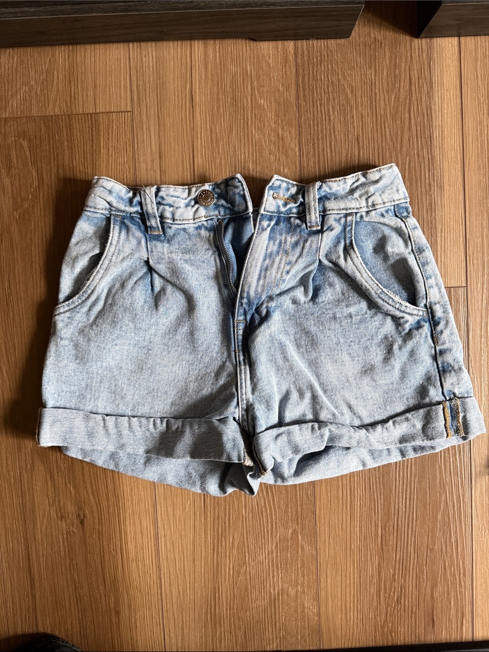 Garage Light Blue Denim Roll-Hem Women’s Shorts